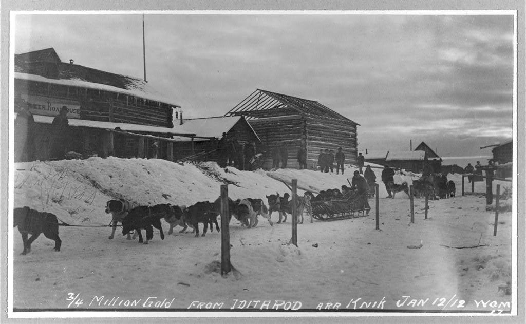 Dog sled arriving from Iditarod at Knik, Alaska, 1912